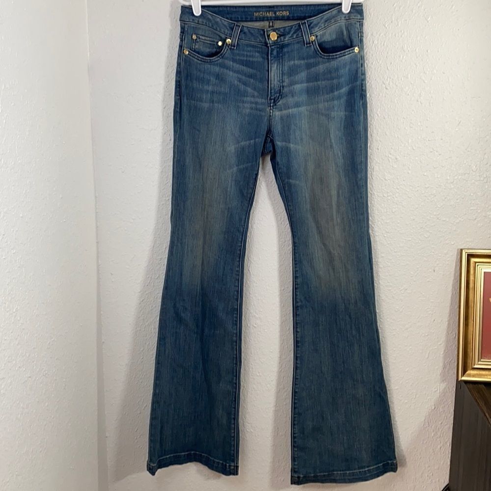 ⭐️MICHAEL KORS FLARE LIGHTLY DISTRESSED DENIM JEANS‎